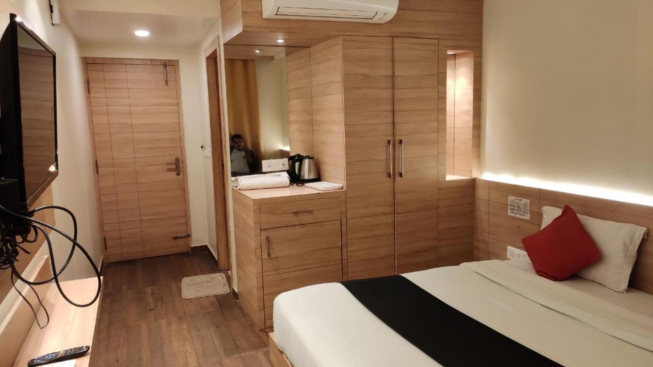 Hotel Poseidon Inn Lucknow Ngoại thất bức ảnh